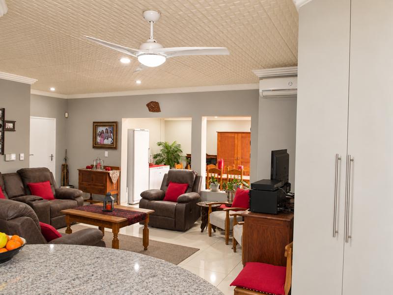 2 Bedroom Property for Sale in Heuwelsig Free State